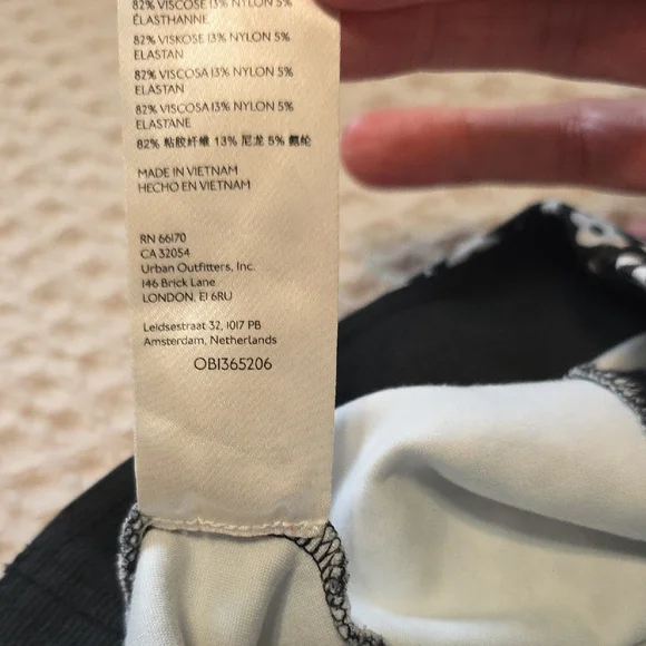 Maeve Monochrome Floral Trousers A51 - Picture 4 of 4